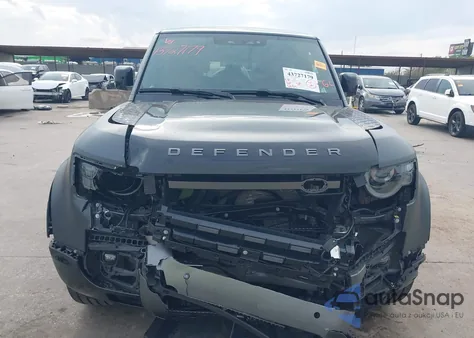 2025 Land Rover Defender 110 P525 V8 z USA, uszkodzony, nr VIN SALEWEEE5S2369474
